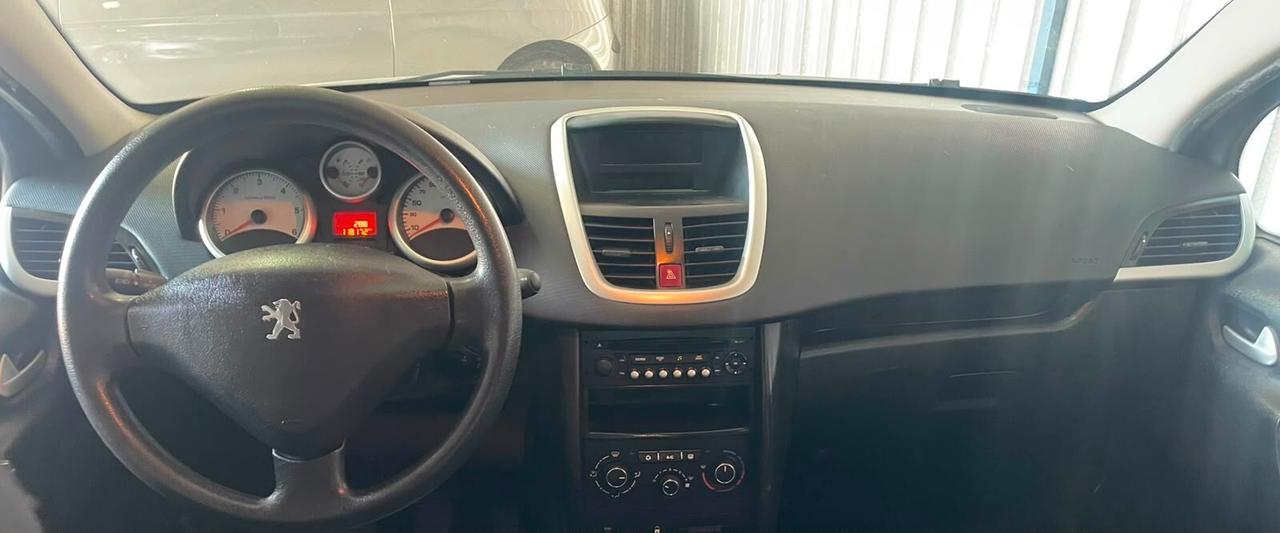Peugeot 207 118.000 km NEOPATENTATI