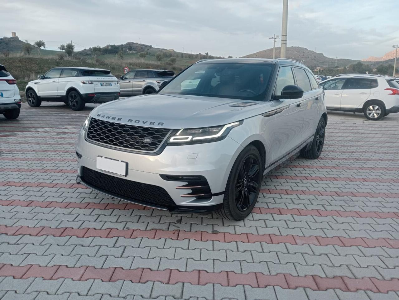 Range Rover Velar 2.0D I4 240 CV R-Dynamic