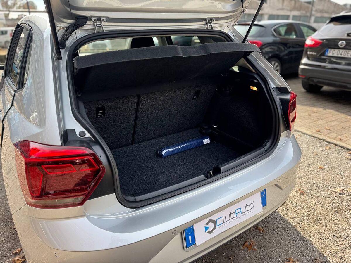 Volkswagen Polo 1.0 tsi R- LINE 95cv