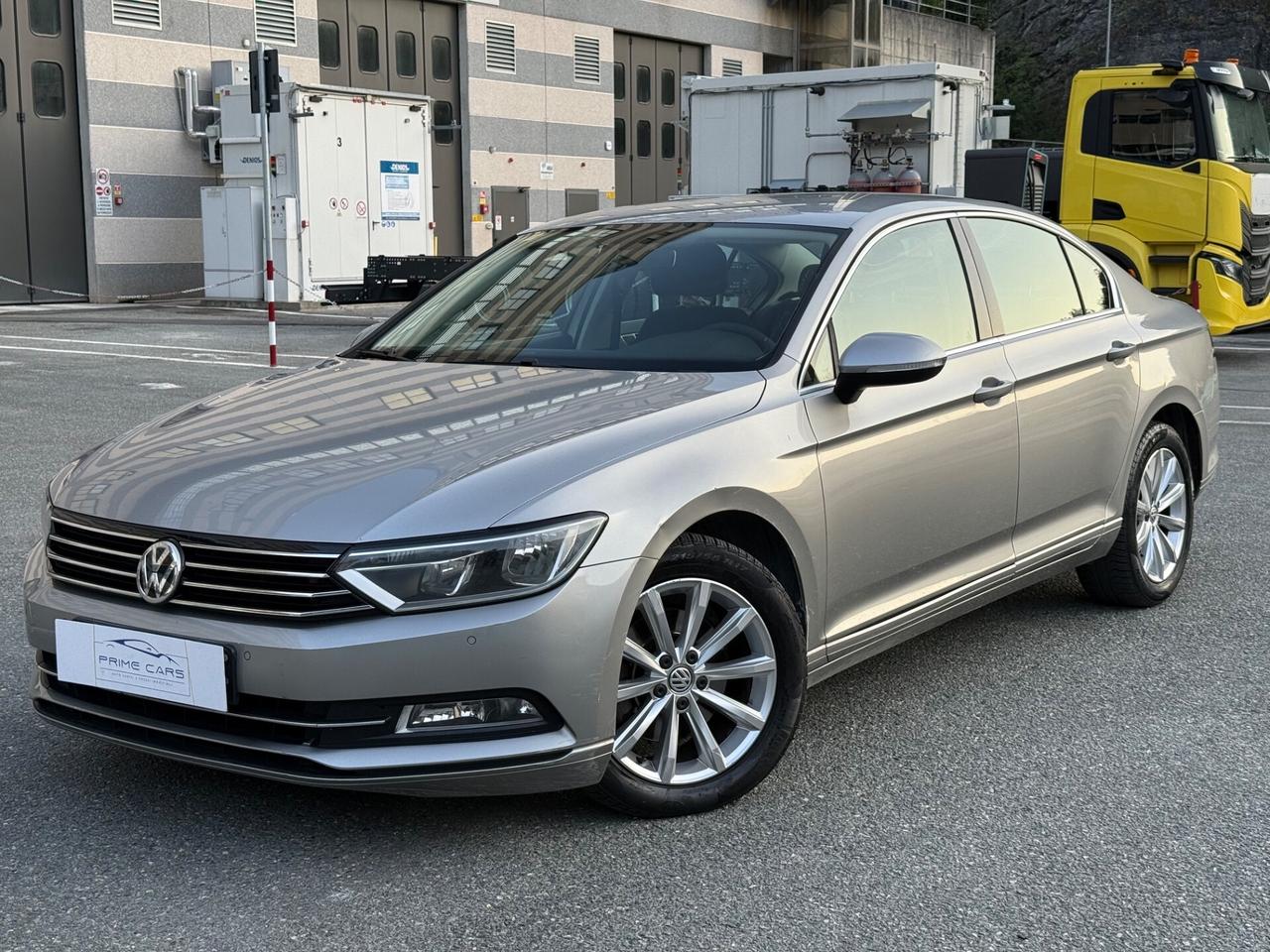 VOLKSWAGEN PASSAT BERLINA 2.0 tdi HIGHLINE EURO 6