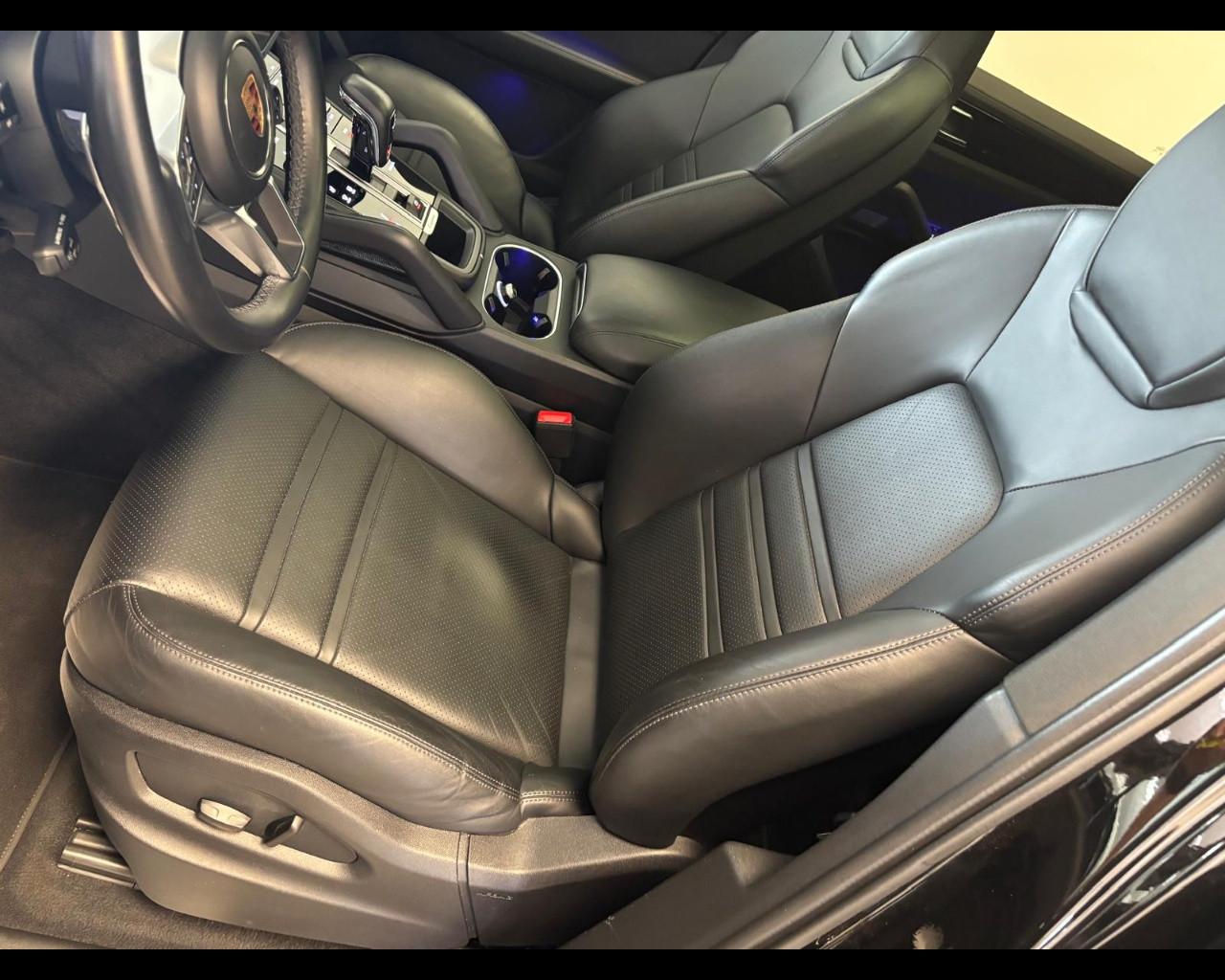 PORSCHE Cayenne Coupe 2019 - Cayenne Coupe 3.0 e-hybrid tiptronic