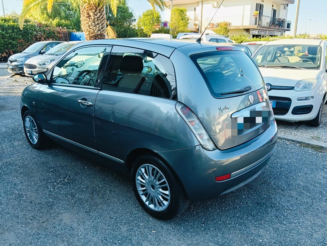 Lancia Ypsilon 1.2/GPL