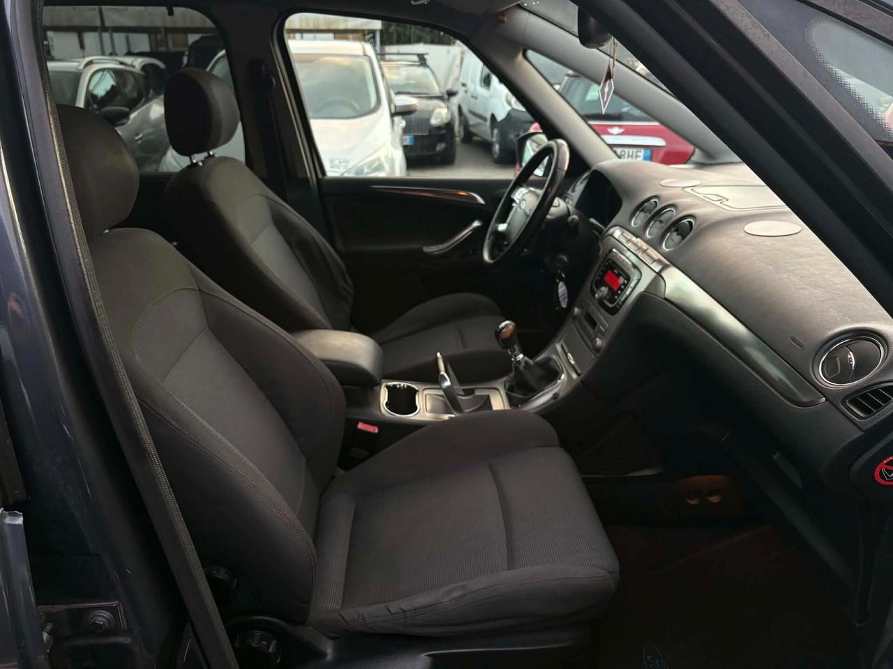 Ford Galaxy 2.2 TDCi 175 CV Ghia 7 POSTI