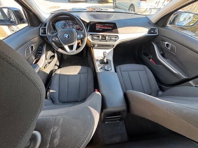 Bmw 318d Touring advantage full led