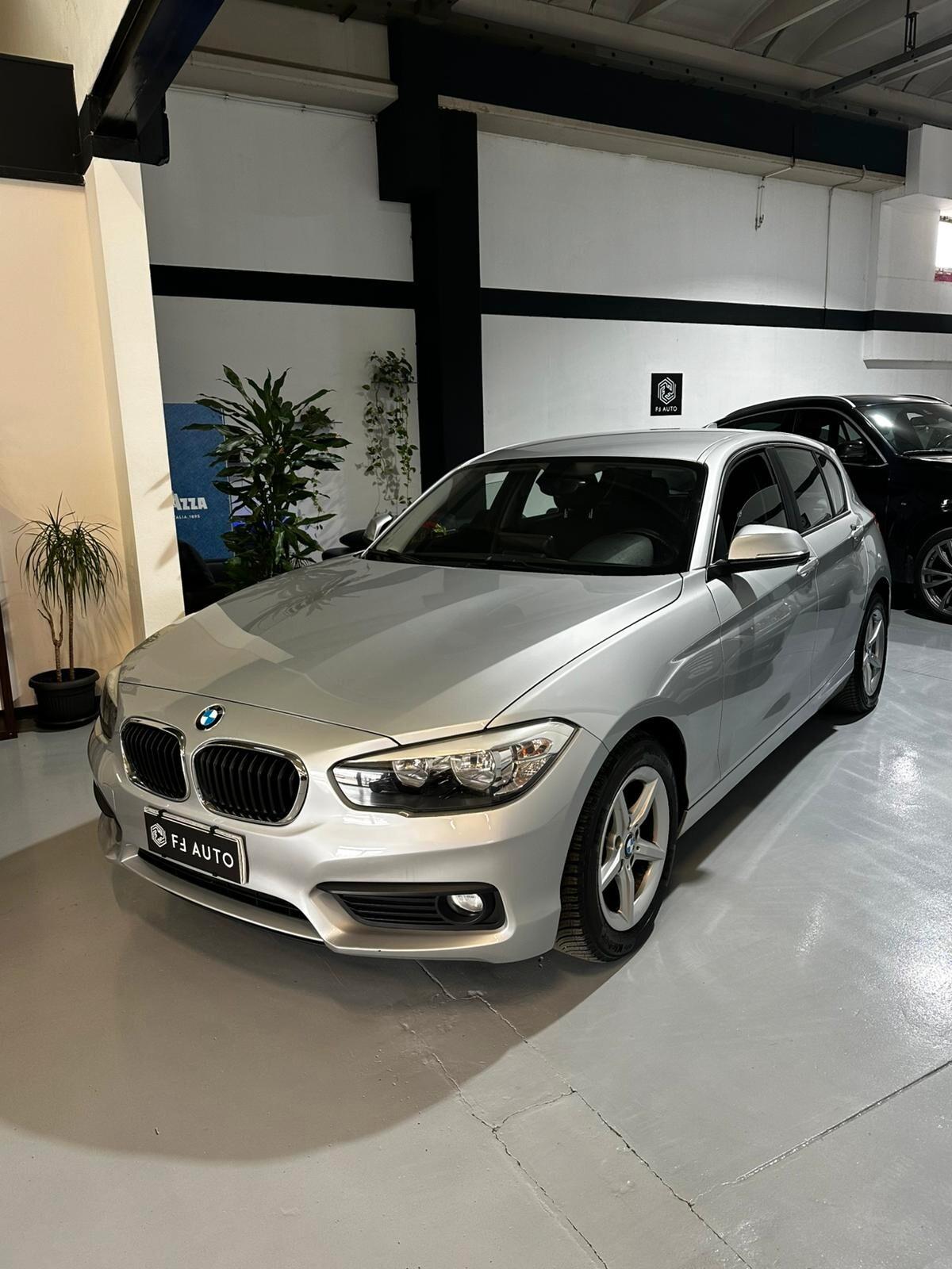 Bmw 116 120d 5p. Urban