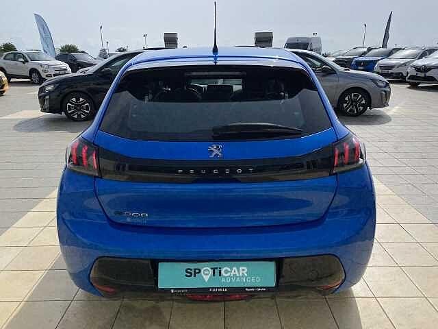 Peugeot 208 motore elettrico 136 CV 5 porte Allure