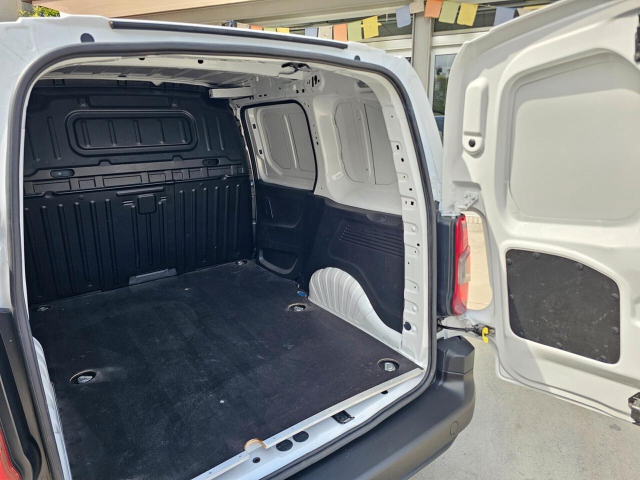 FIAT DOBLÒ / 2022 / 4P / VETT. FURGONATA VAN CH1 1.2 BENZINA 110CV MT6