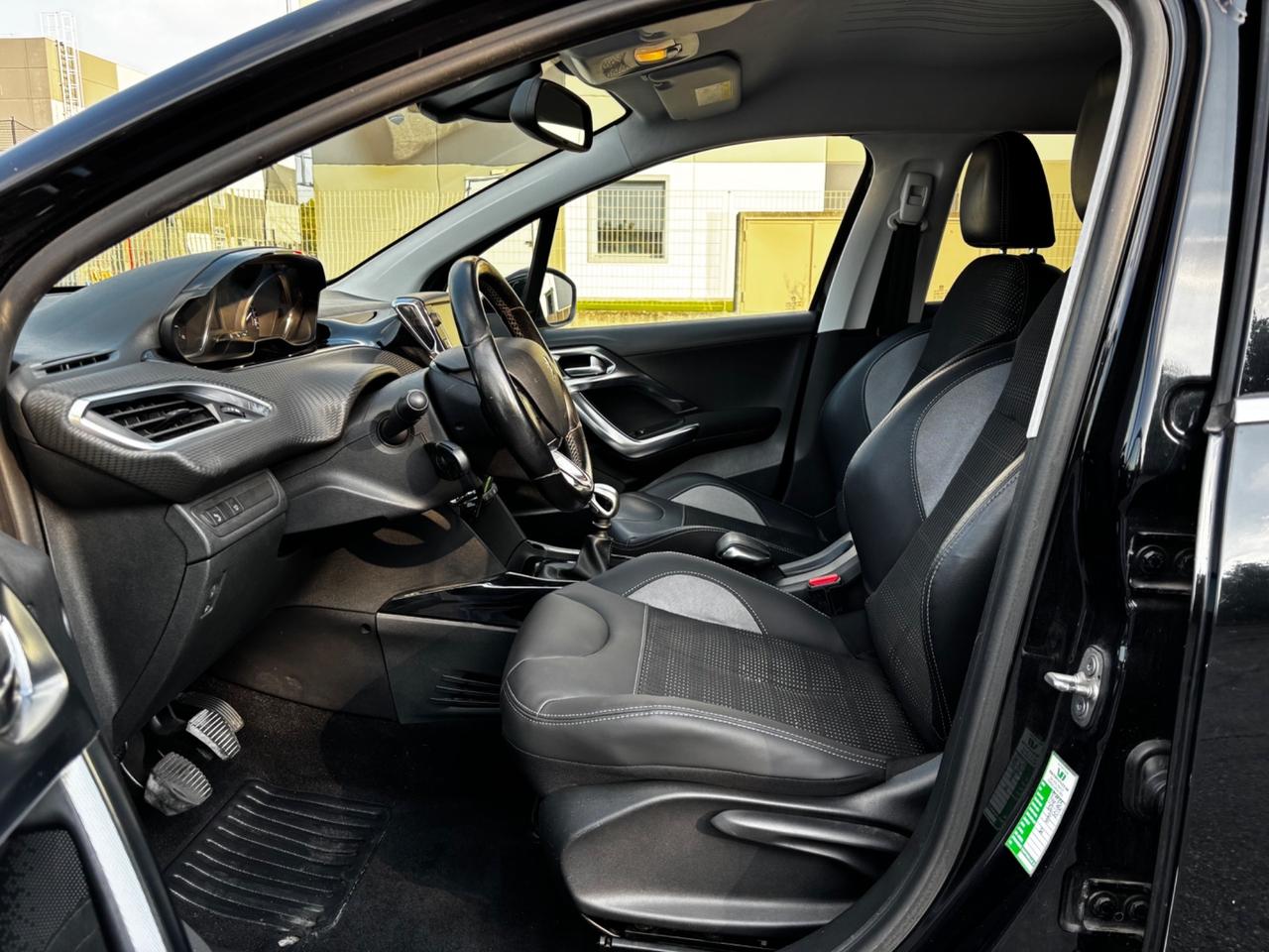 Peugeot 2008 BlueHDi 120CV, UNI PRO, GARANZIA