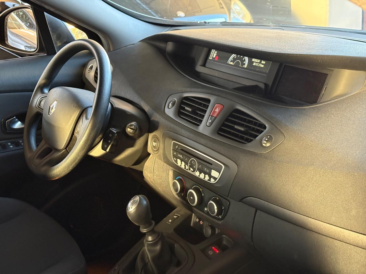 Renault Scenic Scénic X-Mod 1.6 Attractive