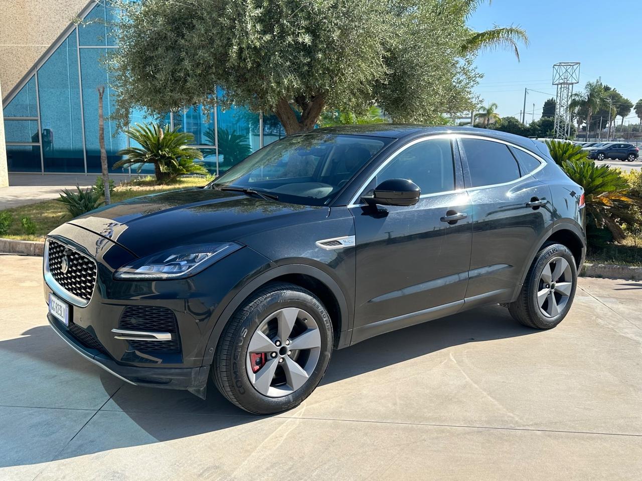 Jaguar E-Pace 2.0d SE awd possibilità noleggio no scoring