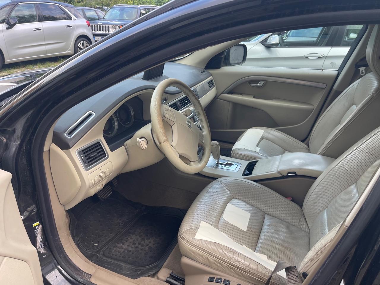 Volvo XC 70 XC70 D5 AWD Summum