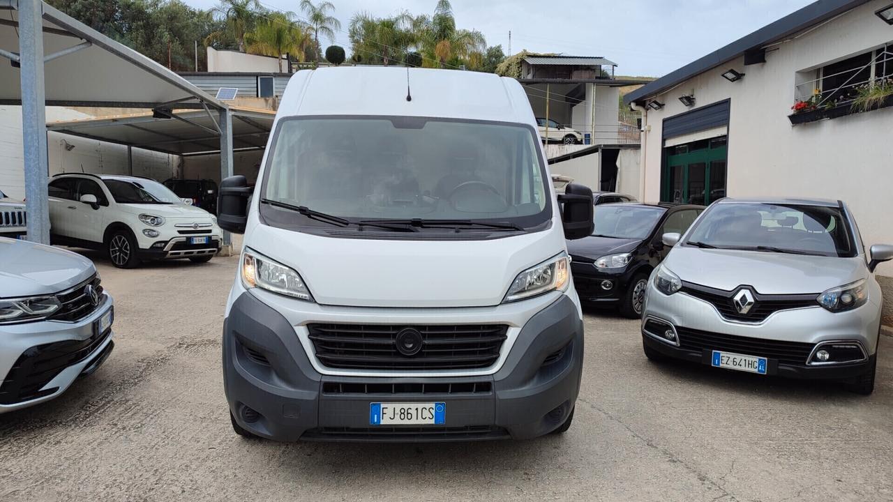 Fiat Ducato * 6 METRI * PASSO MEDIO LUNGO