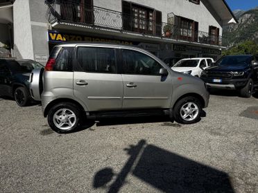 Mahindra Quanto C8 2.2 4WD N1