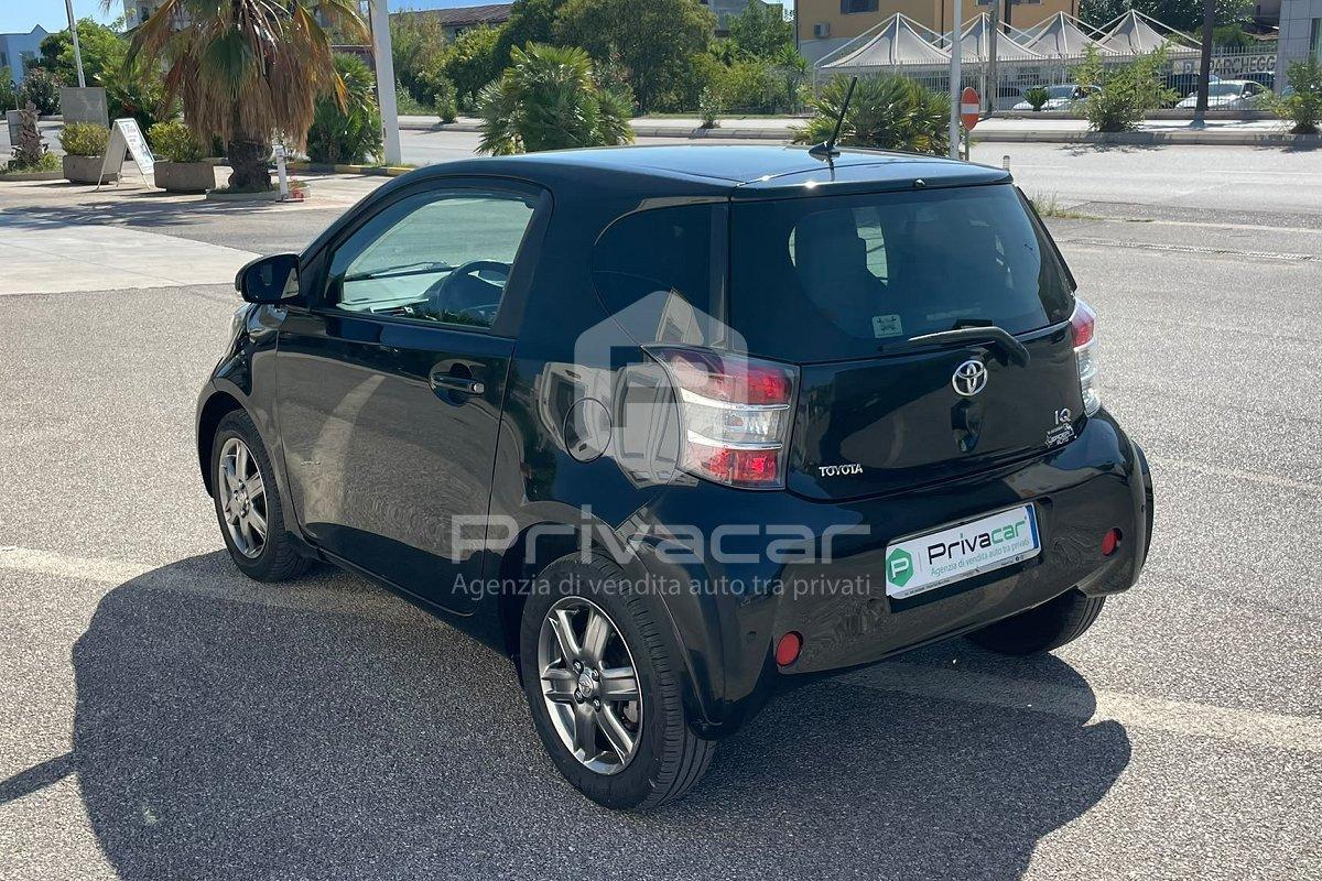 TOYOTA iQ 1.0 Sol