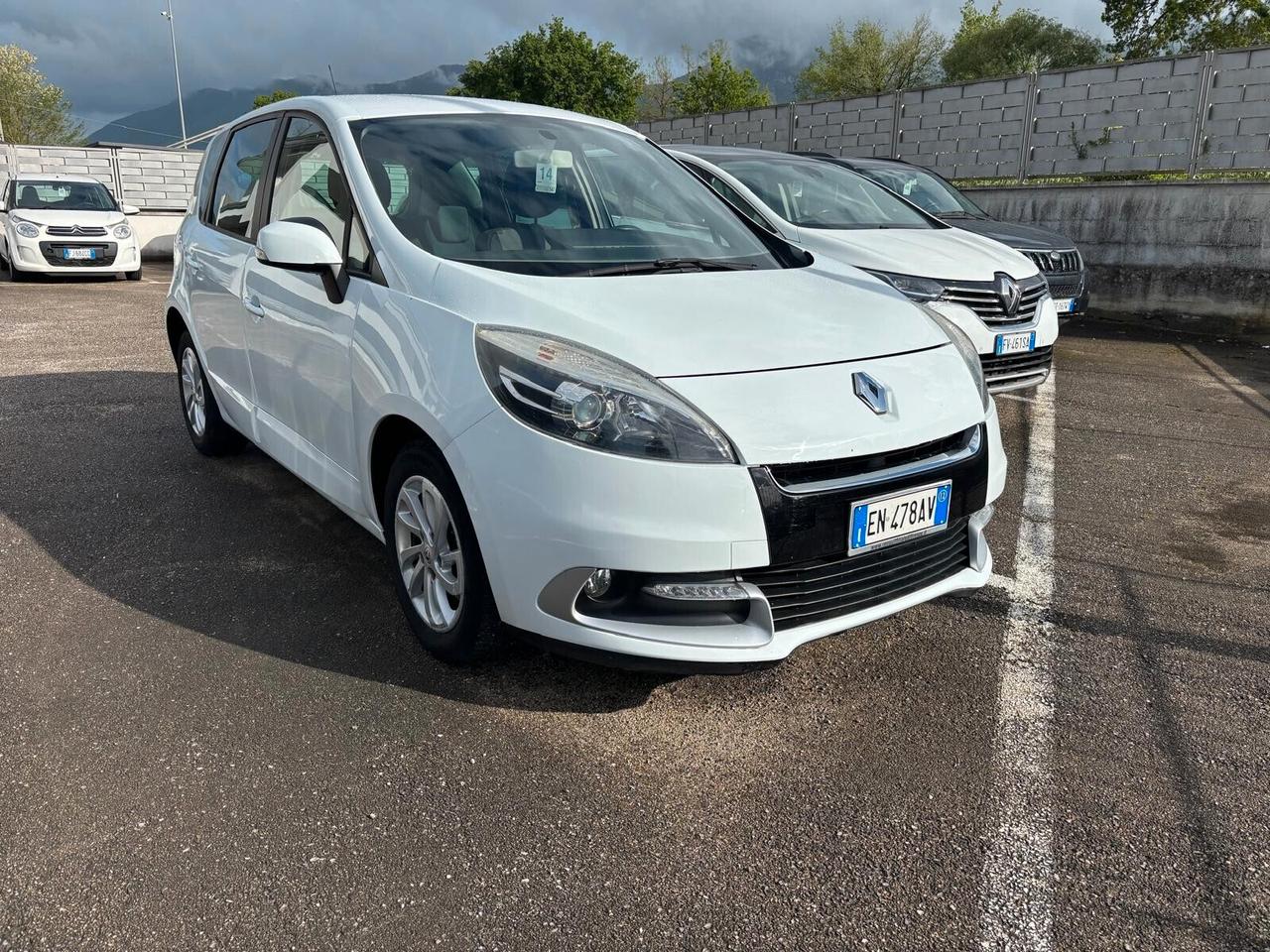 Renault Scenic XMod 1.5 dCi - 2012
