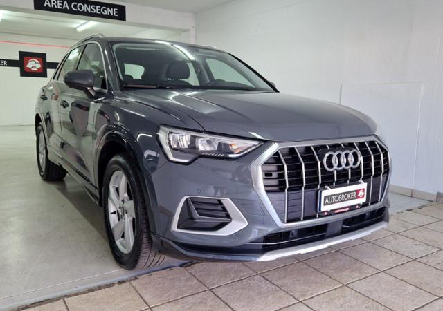 AUDI Q3 35 TDI S tronic Business Advanced