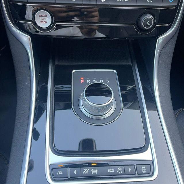 JAGUAR - XE - 2.0 D Turbo aut.