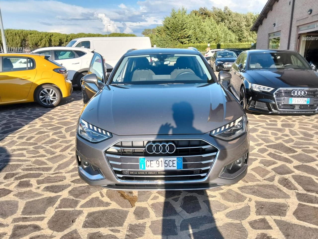 Audi A4 Avant 30 TDI/136 CV S tronic Business Advanced