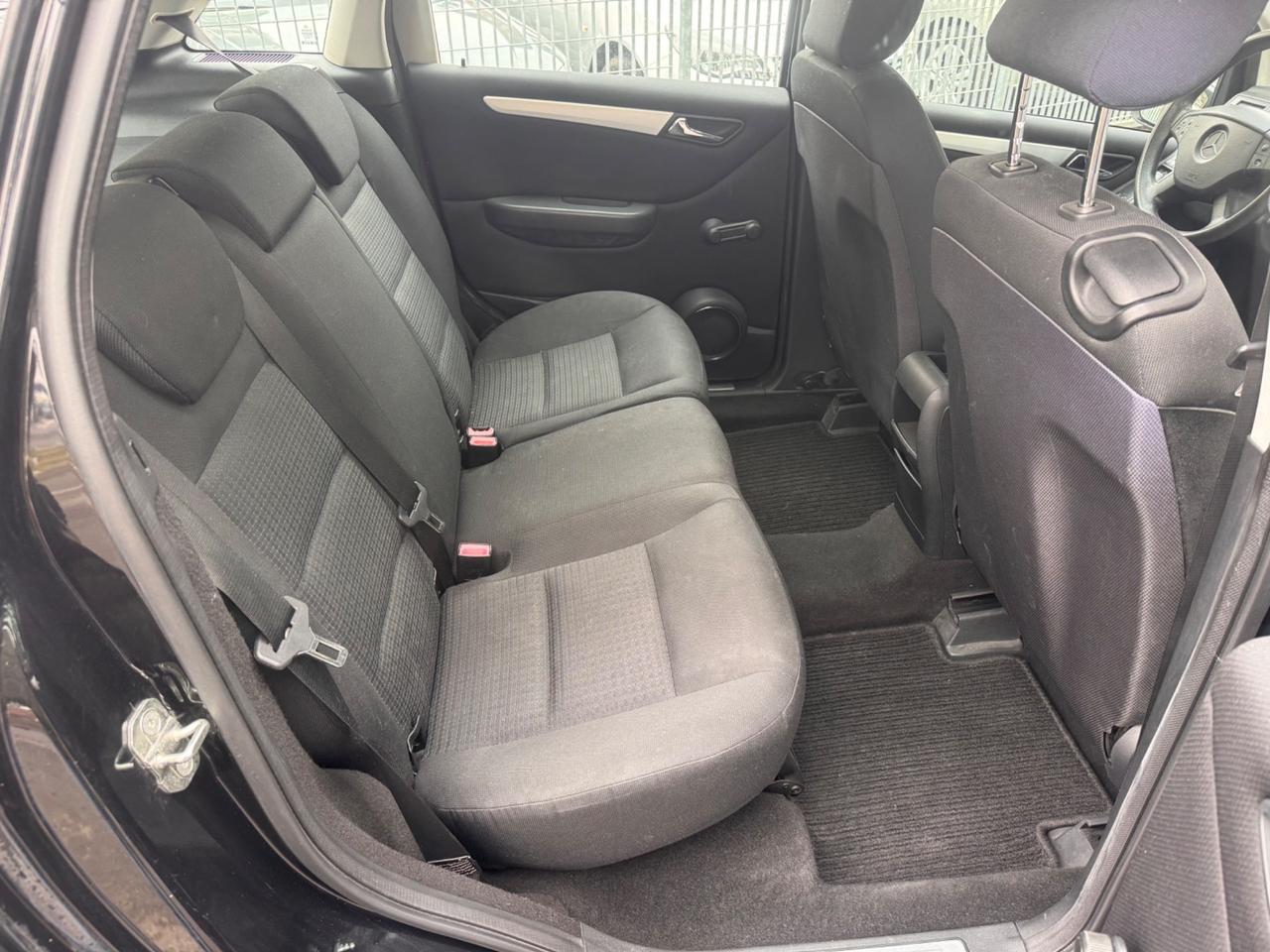 Mercedes-benz B 180 CDI neopaten garanzia 12 Mesi