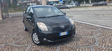 Toyota Yaris 1.4 D-4D 5 porte M-MT Navi