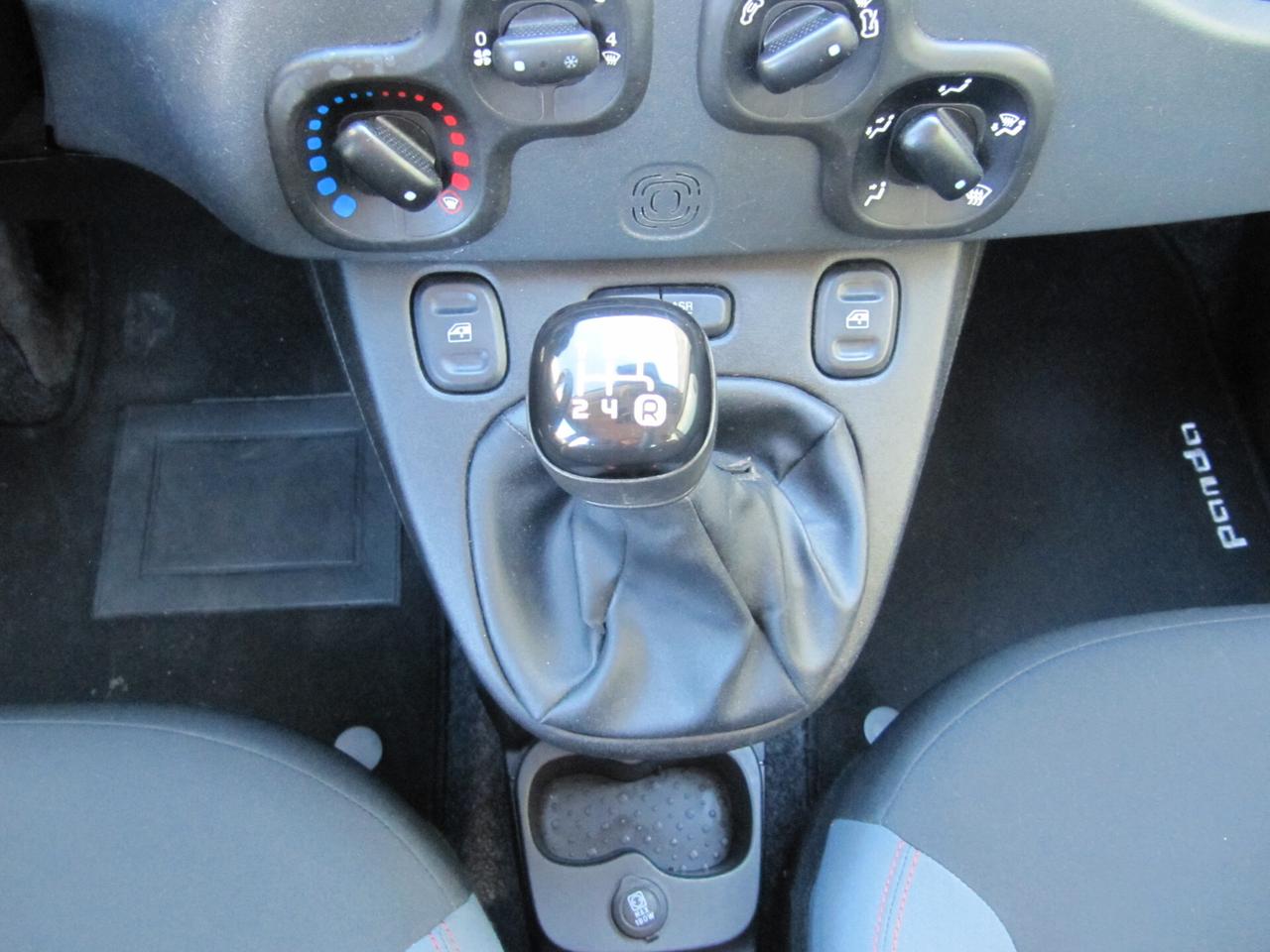 Fiat Panda 1.2 Connected by Wind - BENZINA