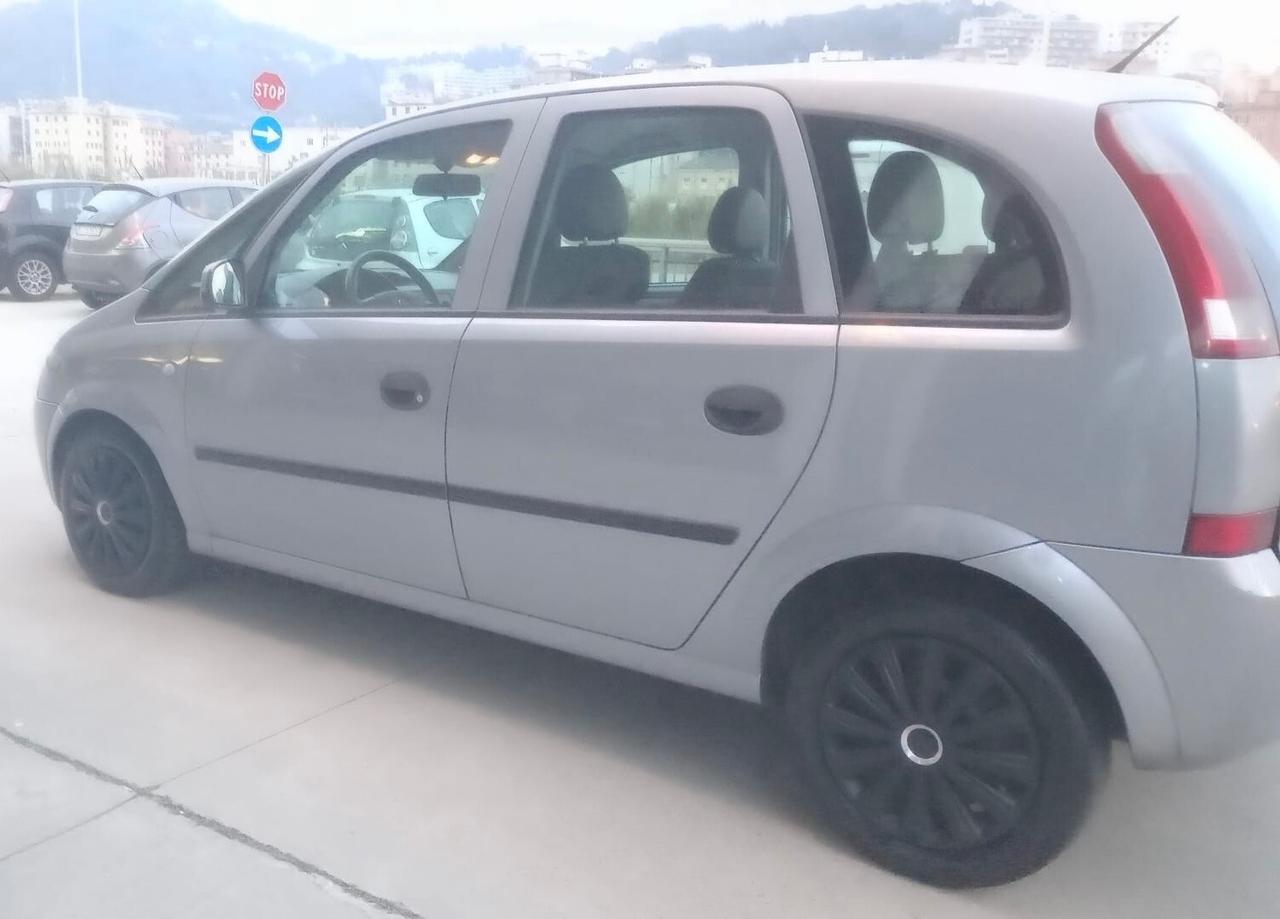 Opel Meriva 1.7 CDTI 101CV Cosmo