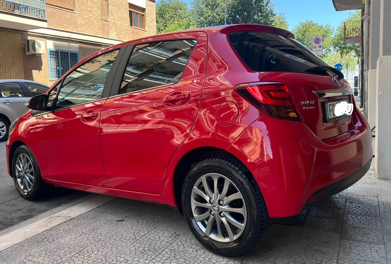Toyota Yaris 1.0 5 porte Lounge