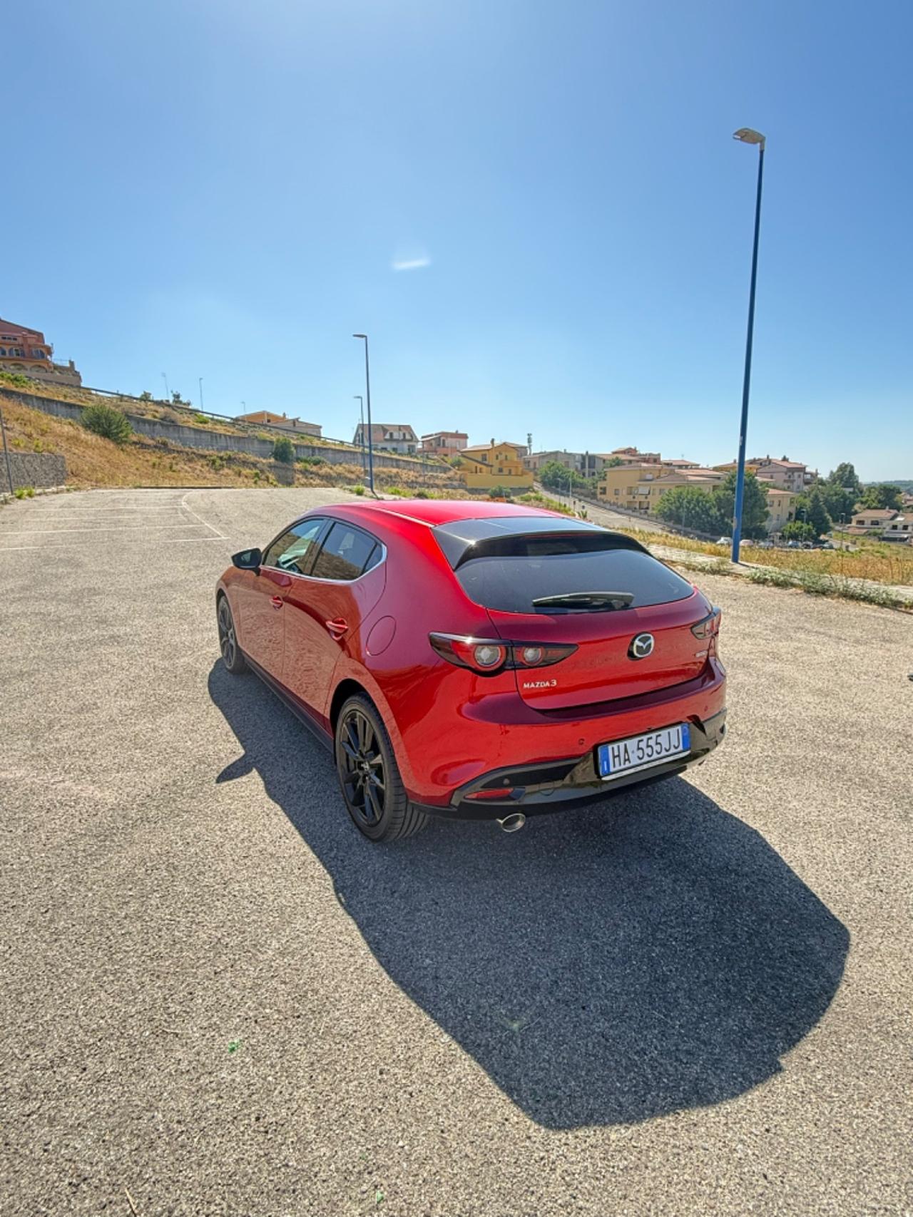 Mazda 3 Mazda3 e-Skyactiv-G M Hybrid 4p. Exclusive Line