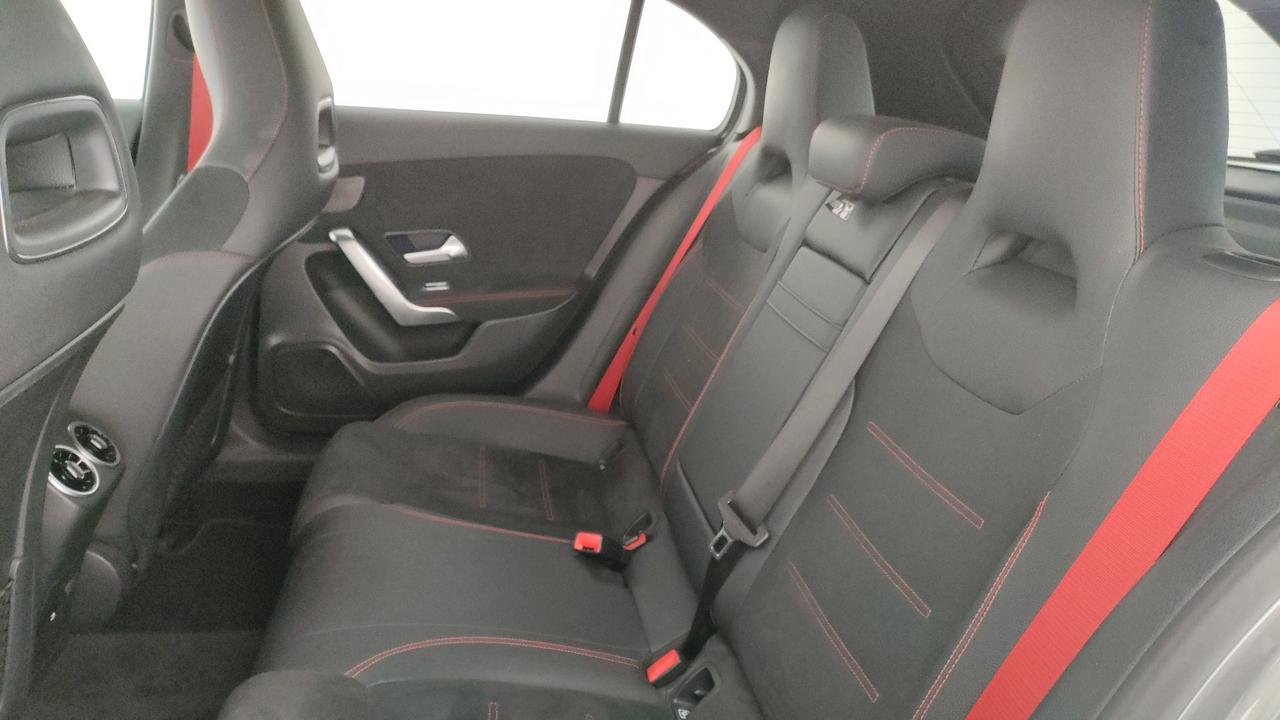 Mercedes-Benz A AMG 35 Premium AMG 4matic auto