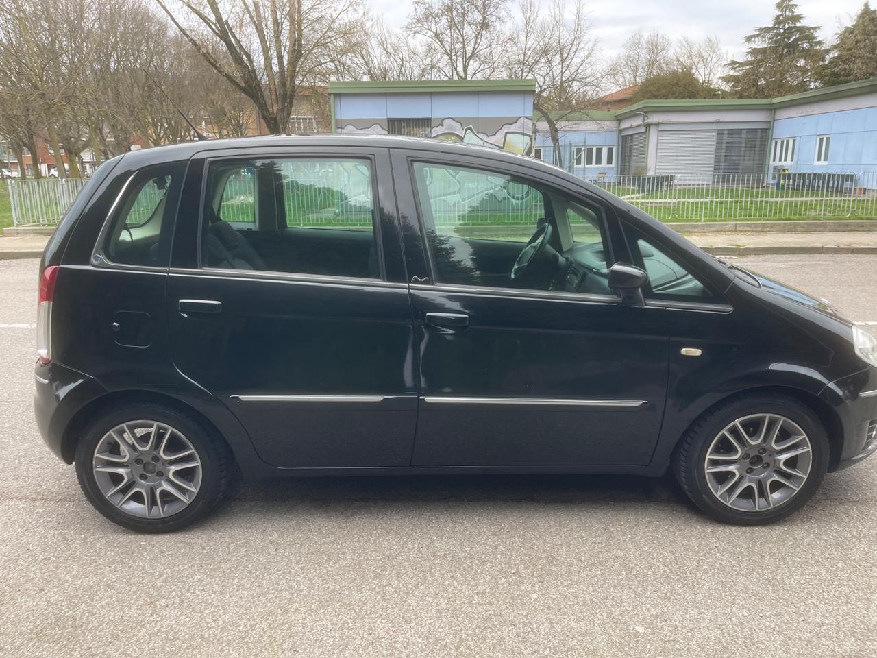 Lancia MUSA 1.4 16V EURO 5 Poltrona Frau