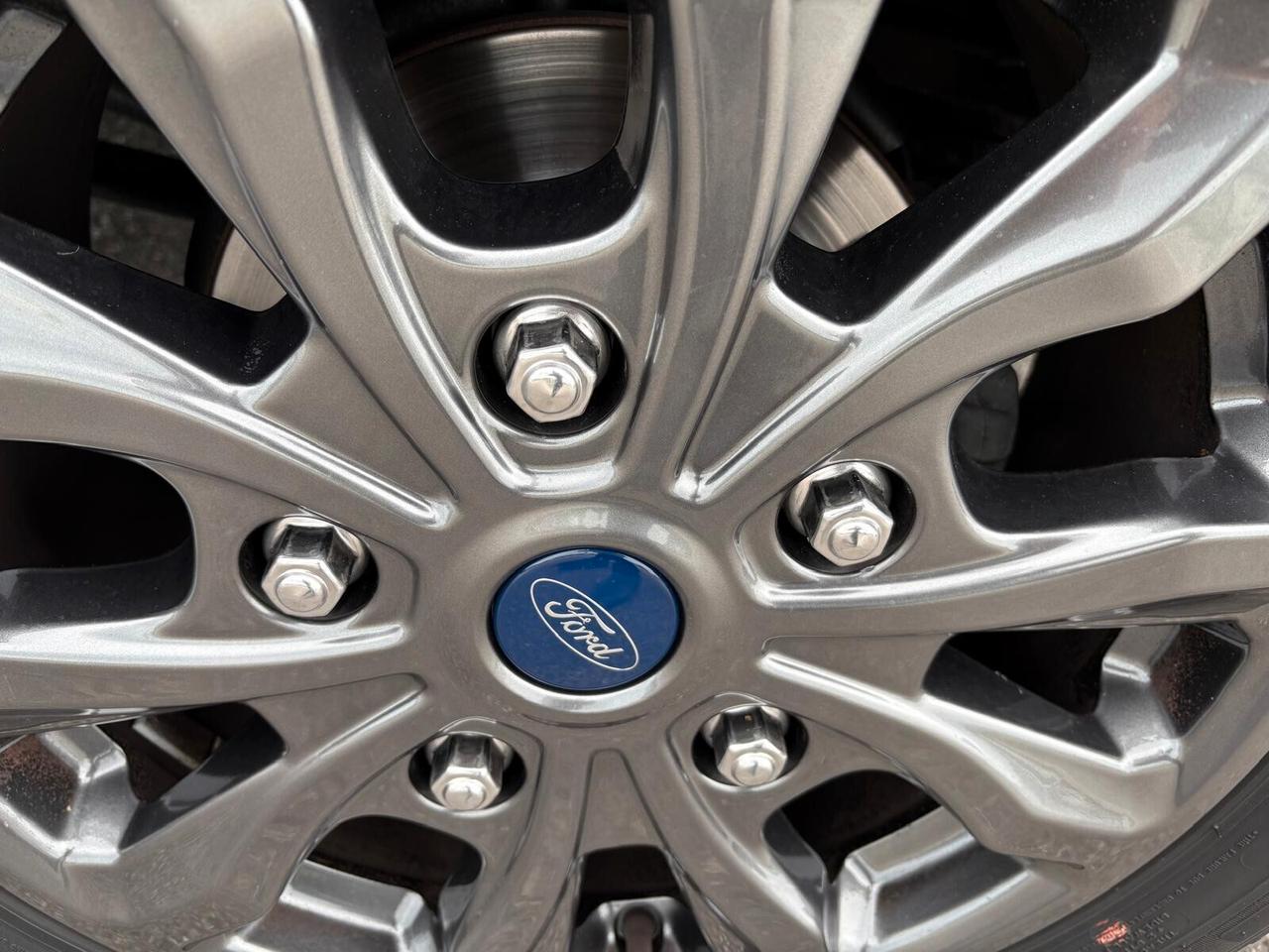 Ford Tourneo Custom 320 TITANIUM 2.0 EcoBlue PL 9 posti UNICO PR.