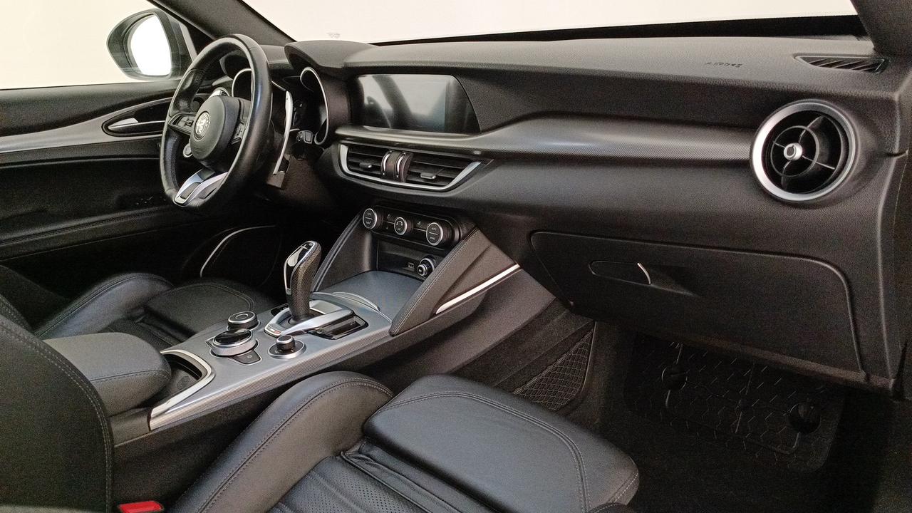 ALFA ROMEO Stelvio 2020 - Stelvio 2.2 t Veloce Q4 210cv auto