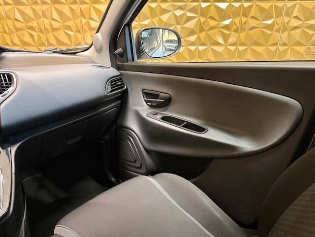 Lancia Ypsilon 1.3 MJT 16V 95 CV 5 porte Gold