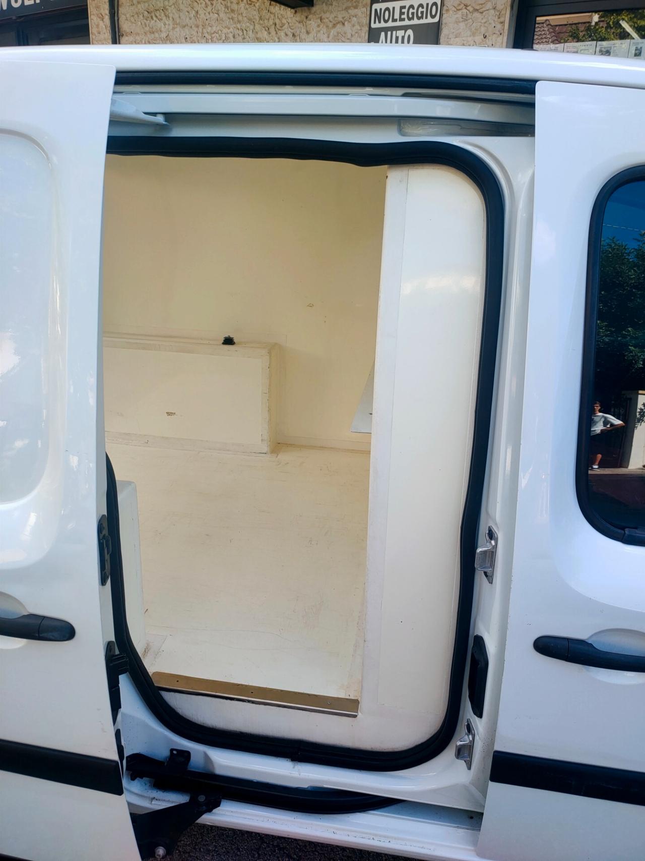 Renault Kangoo 1.5 dCi 90CV 5 porte Stop & Start Extrem N1