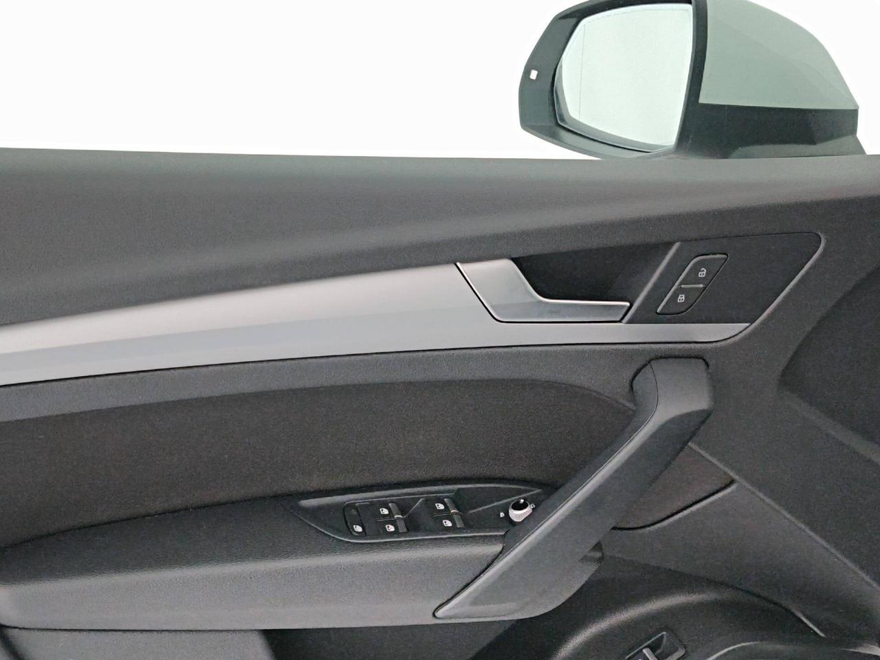 Audi Q5 40 2.0 tdi mhev 12V Business quattro