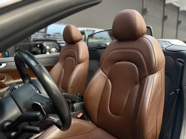 AUDI R8 Spyder 4.2 V8 FSI quattro R tronic