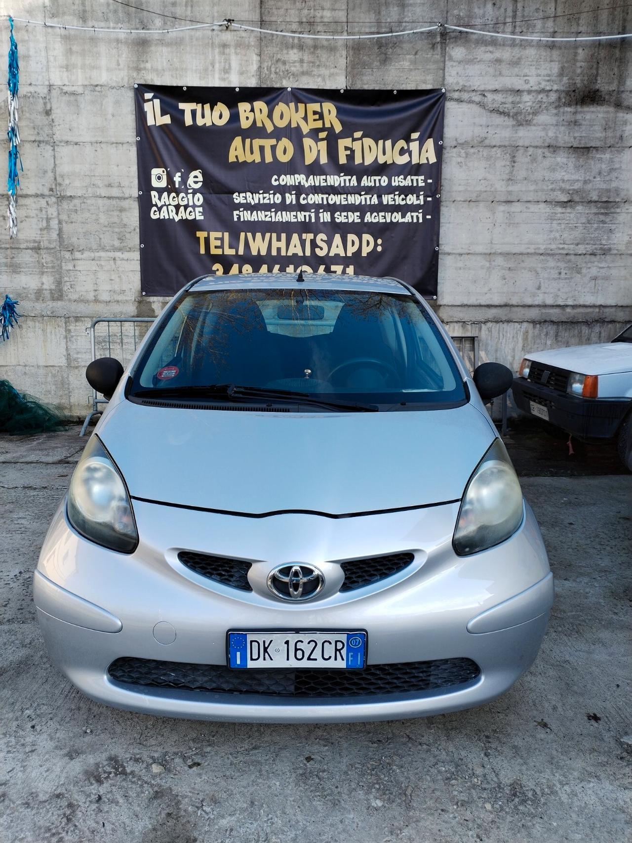 Toyota Aygo 1.0 12V VVT-i 3 porte Sol