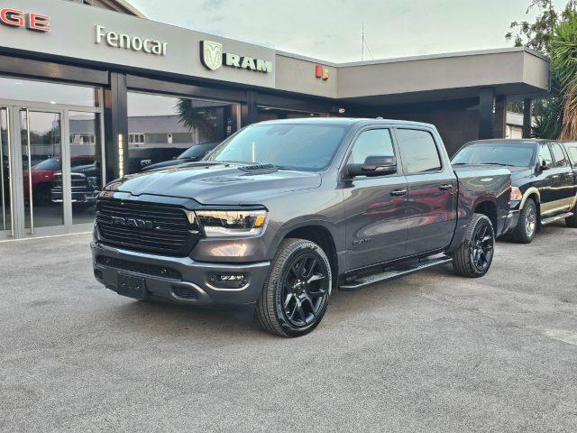 DODGE RAM 1500 5.7 V8 Crew Cab LARAMIE Black Night N1
