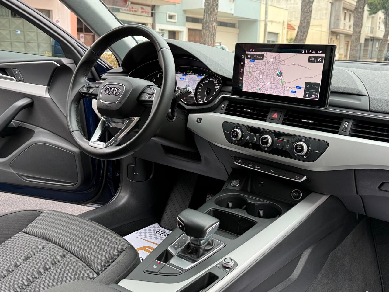 Audi A4 Avant 40 g-tron Stronic NAVI COCKPIT LED