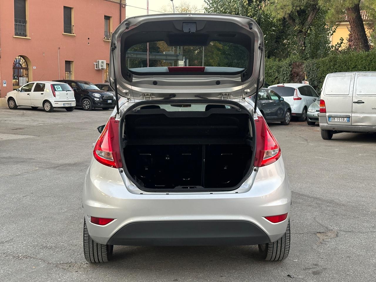Ford Fiesta 1.4 5 porte Bz.- GPL Titanium