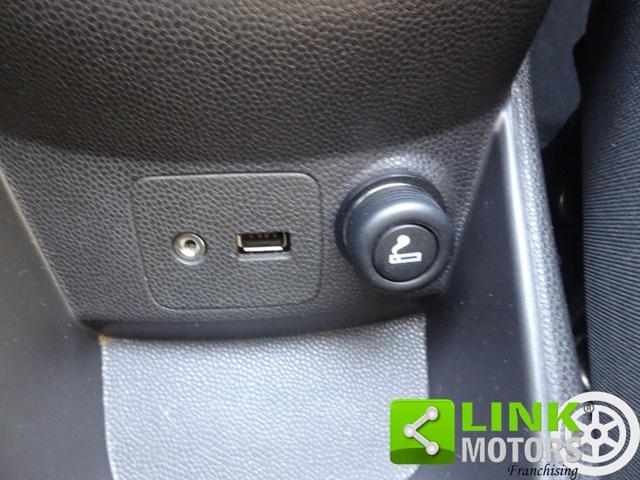 FORD Fiesta 1.0 EcoBoost 100CV 5 porte Powershift