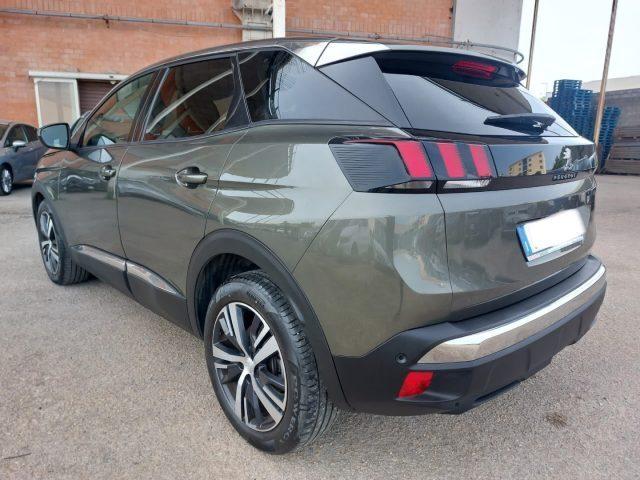 PEUGEOT 3008 PureTech Turbo 1.2 Allure