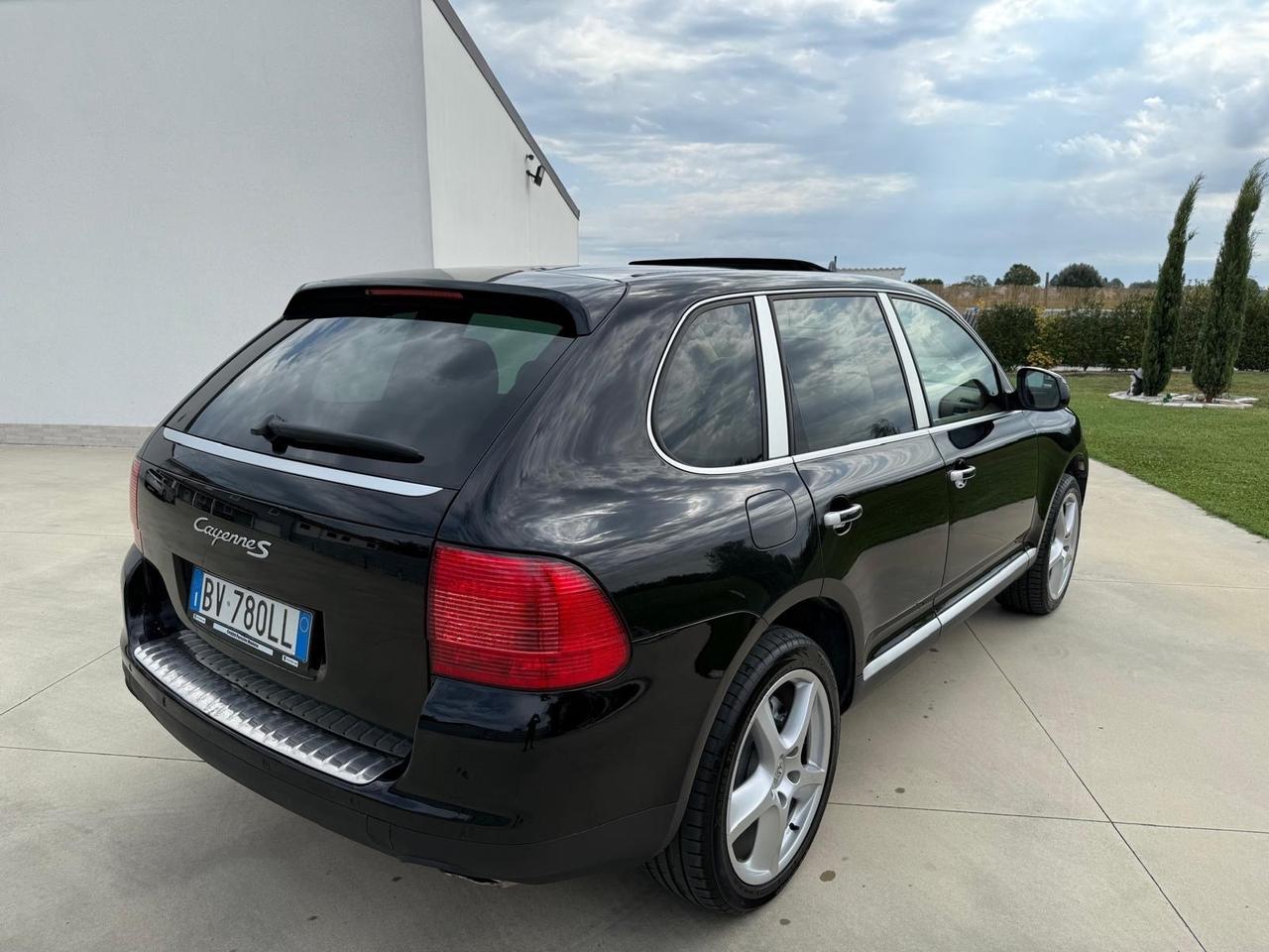 Porsche Cayenne 4.5 cat S