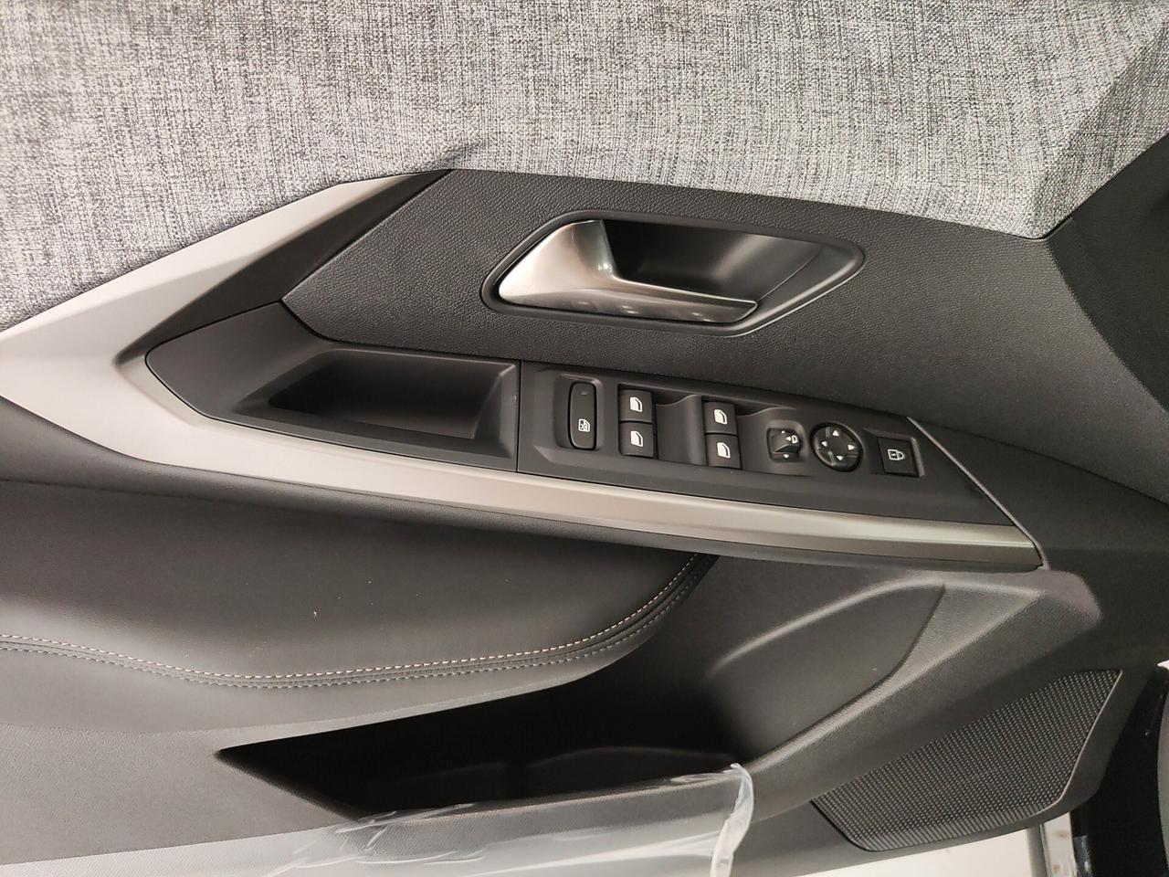 Peugeot 3008 Hybrid 145 e-DCS6 Allure