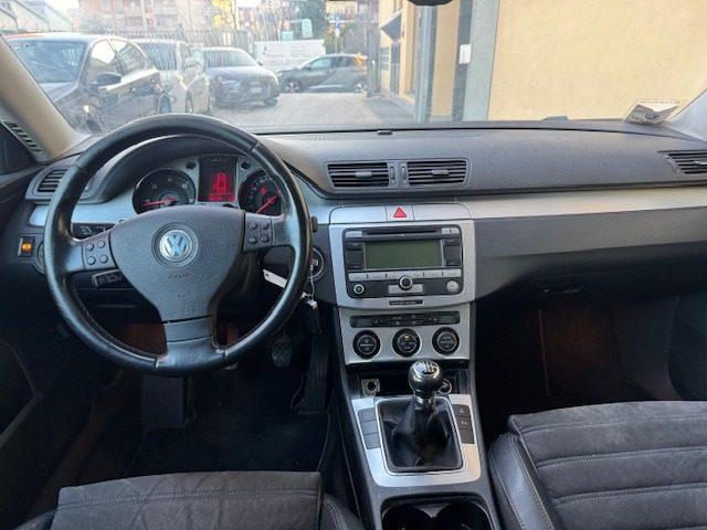 VOLKSWAGEN Passat 2.0 TDI DPF Var. Highline