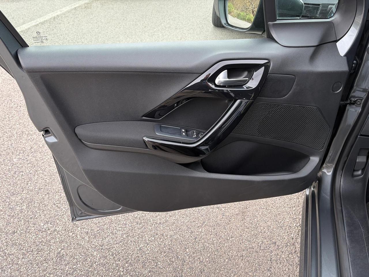 Peugeot 208 1.0 VTi 68CV 5 porte Access