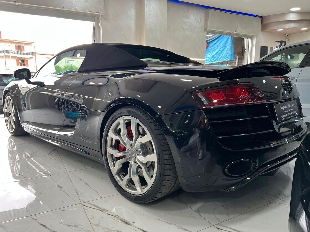 NUOVA AUDI R8 5.2 V10 FSI 525CV QUATTRO R-TRONIC CABRIO IDENTITY BLACK