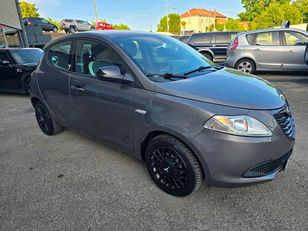 Lancia Ypsilon 1.2 69 CV GPL Ecochic Elefantino