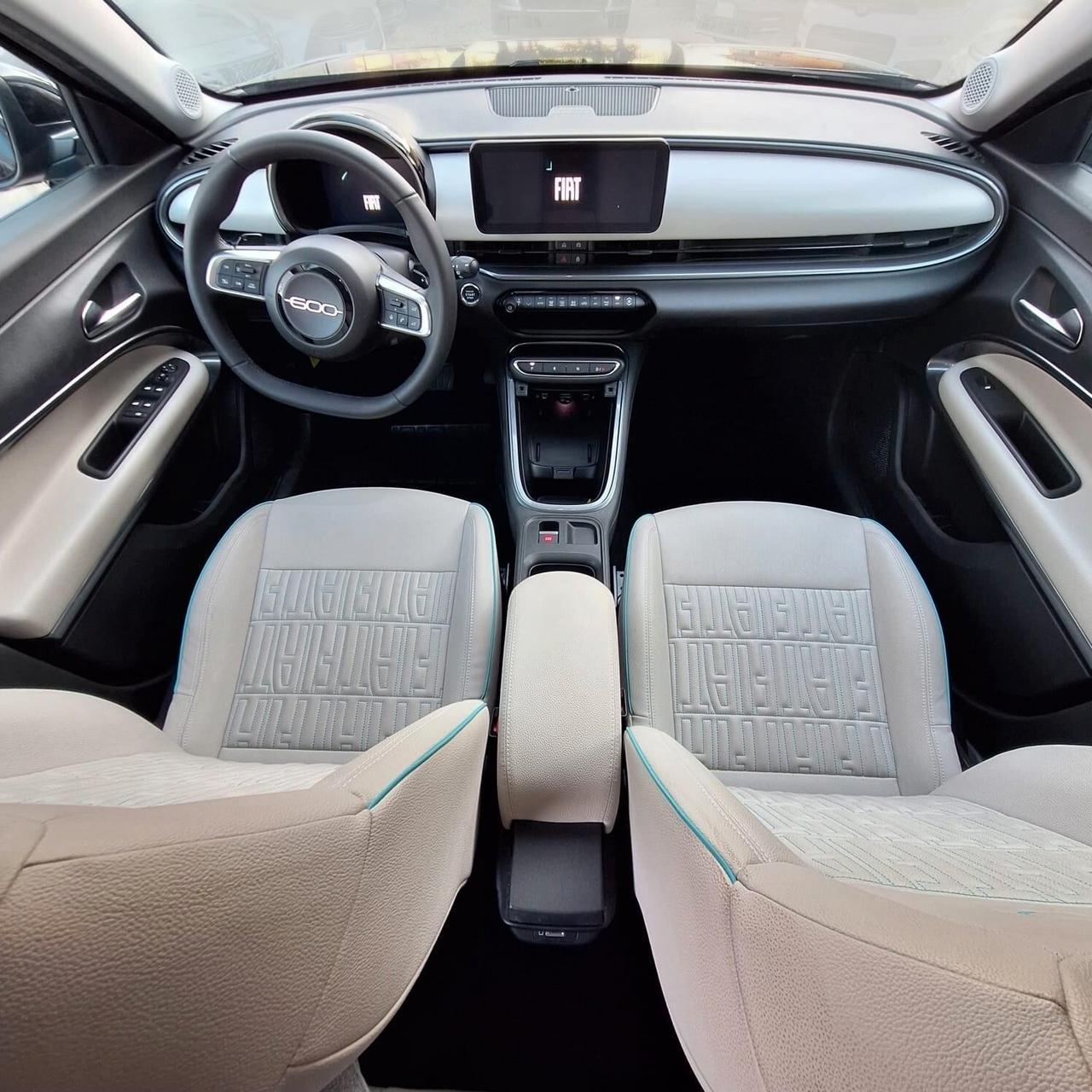 Fiat 600 Hybrid 100 CV DCT MHEV La Prima