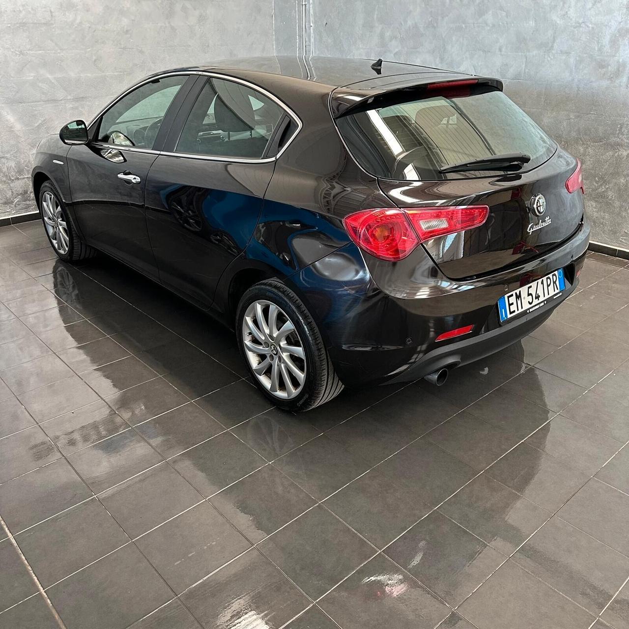 Alfa Romeo Giulietta 1.4 Turbo MultiAir Distinctive